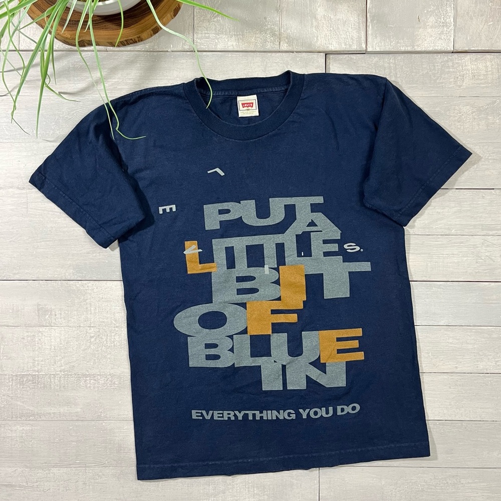 Levi’s Vintage 90’s T-shirt “Levi’s Life” Made in USA